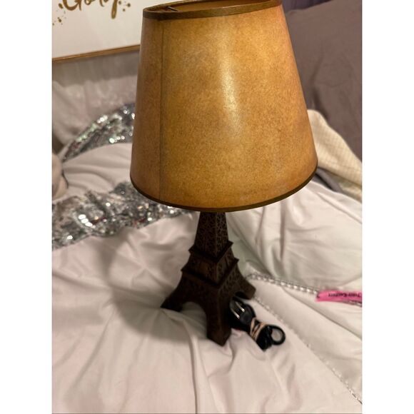 Meyda Tiffany 116577 Taos 4" Tall Lamp Shade lot of 2x + Eiffel Tower brass lamp - Picture 8 of 16